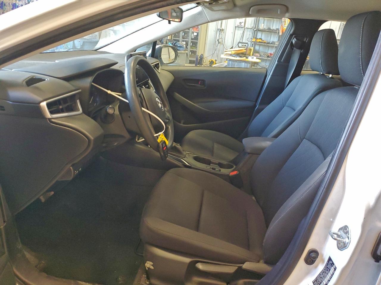 2023 TOYOTA COROLLA LE photo 7