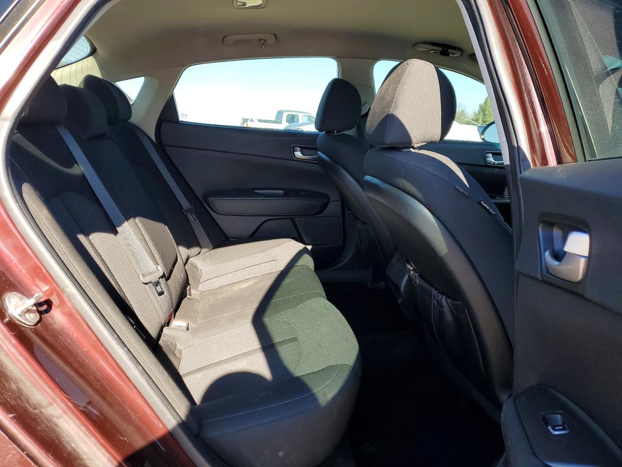 2018 KIA OPTIMA LX photo 10