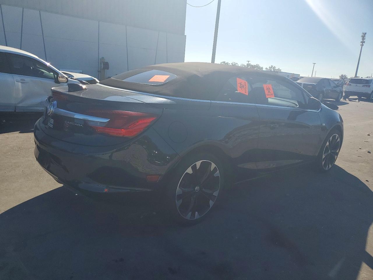 2018 BUICK CASCADA SPORT TOURING photo 3