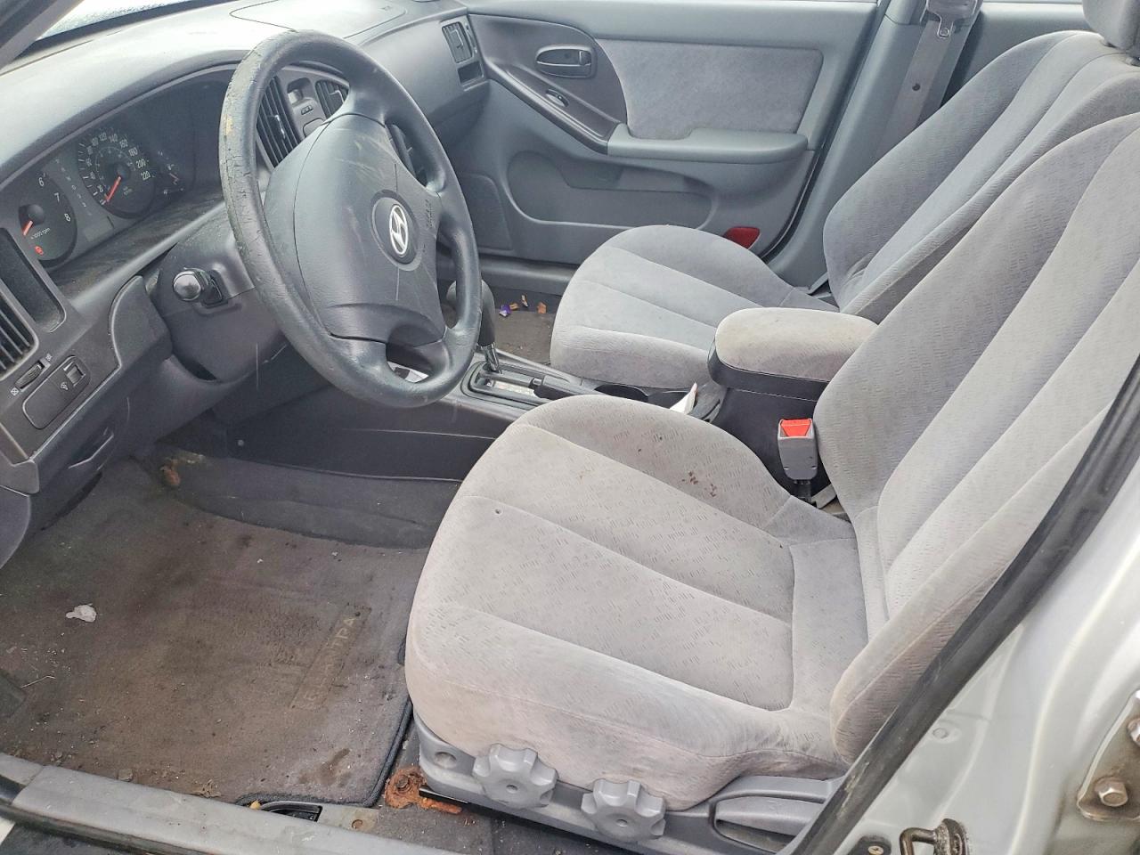 2004 HYUNDAI ELANTRA GLS photo 7