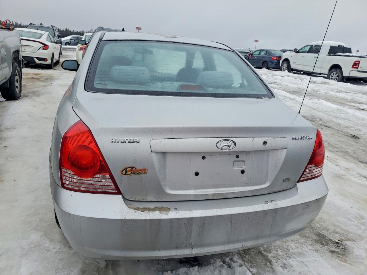 2004 HYUNDAI ELANTRA GLS photo 6
