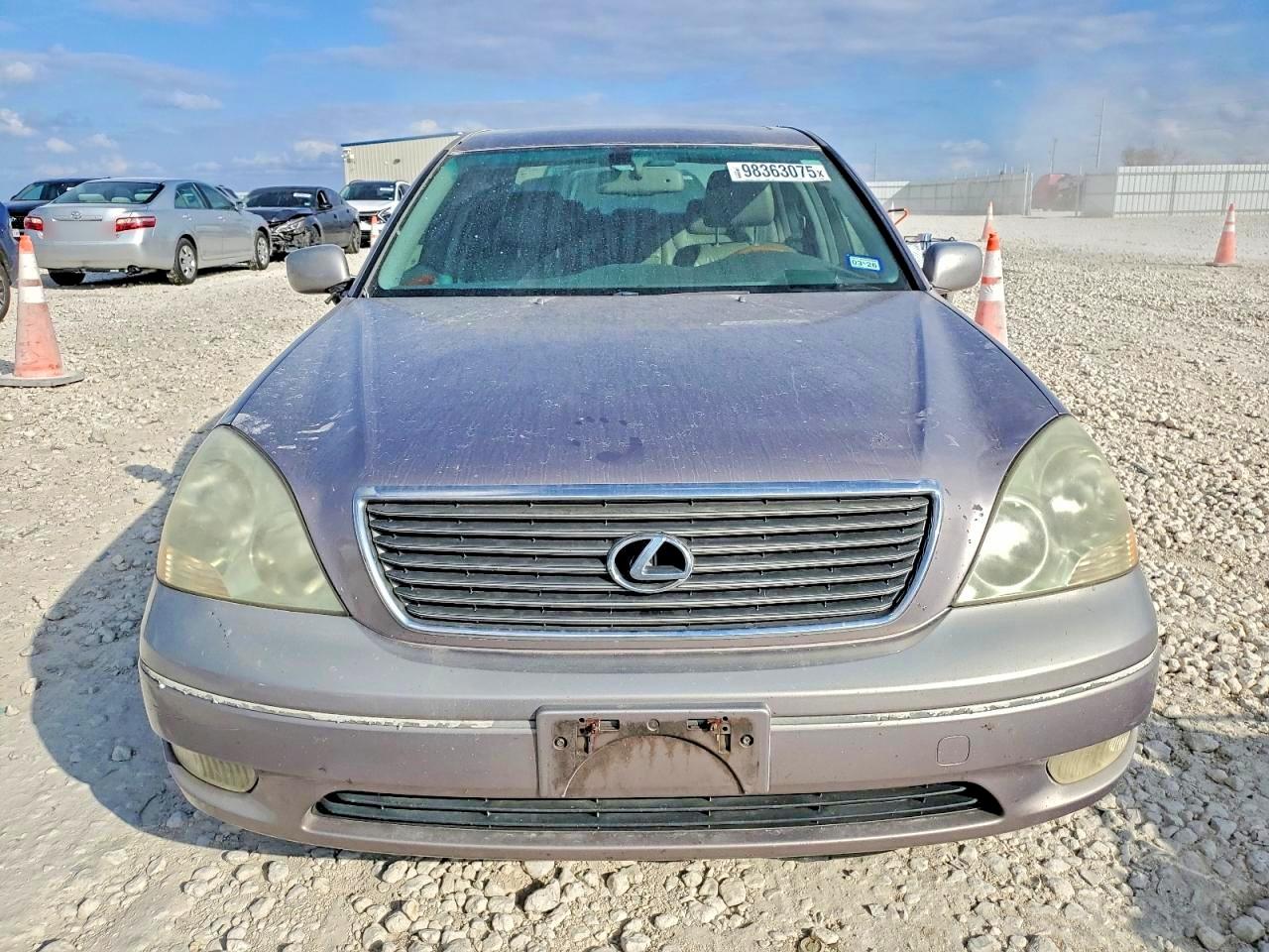 2001 LEXUS LS 430 photo 5