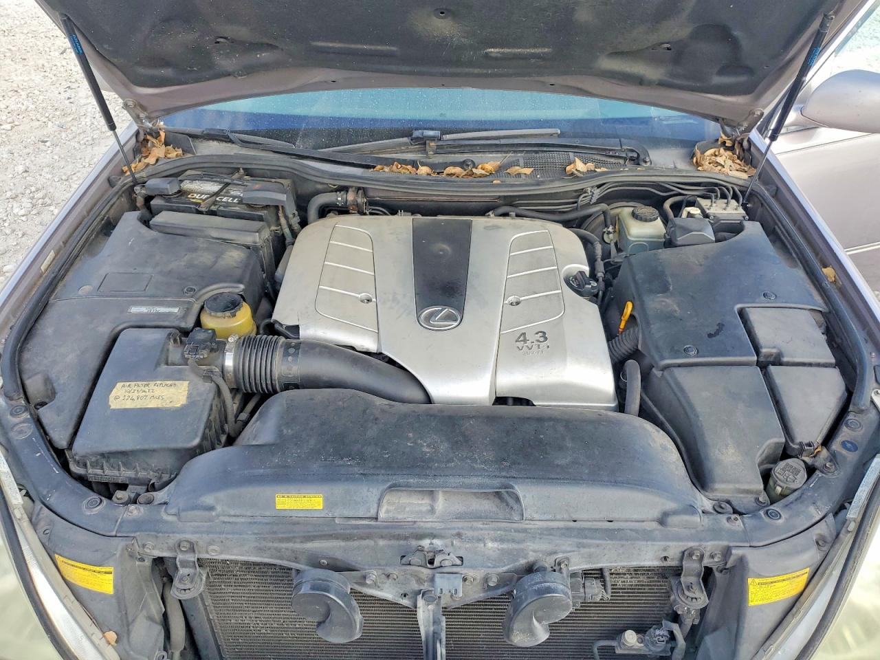 2001 LEXUS LS 430 photo 11
