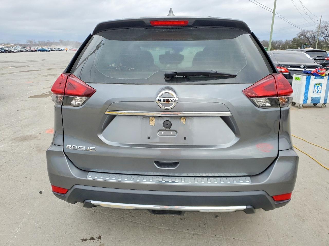 2020 NISSAN ROGUE S photo 6