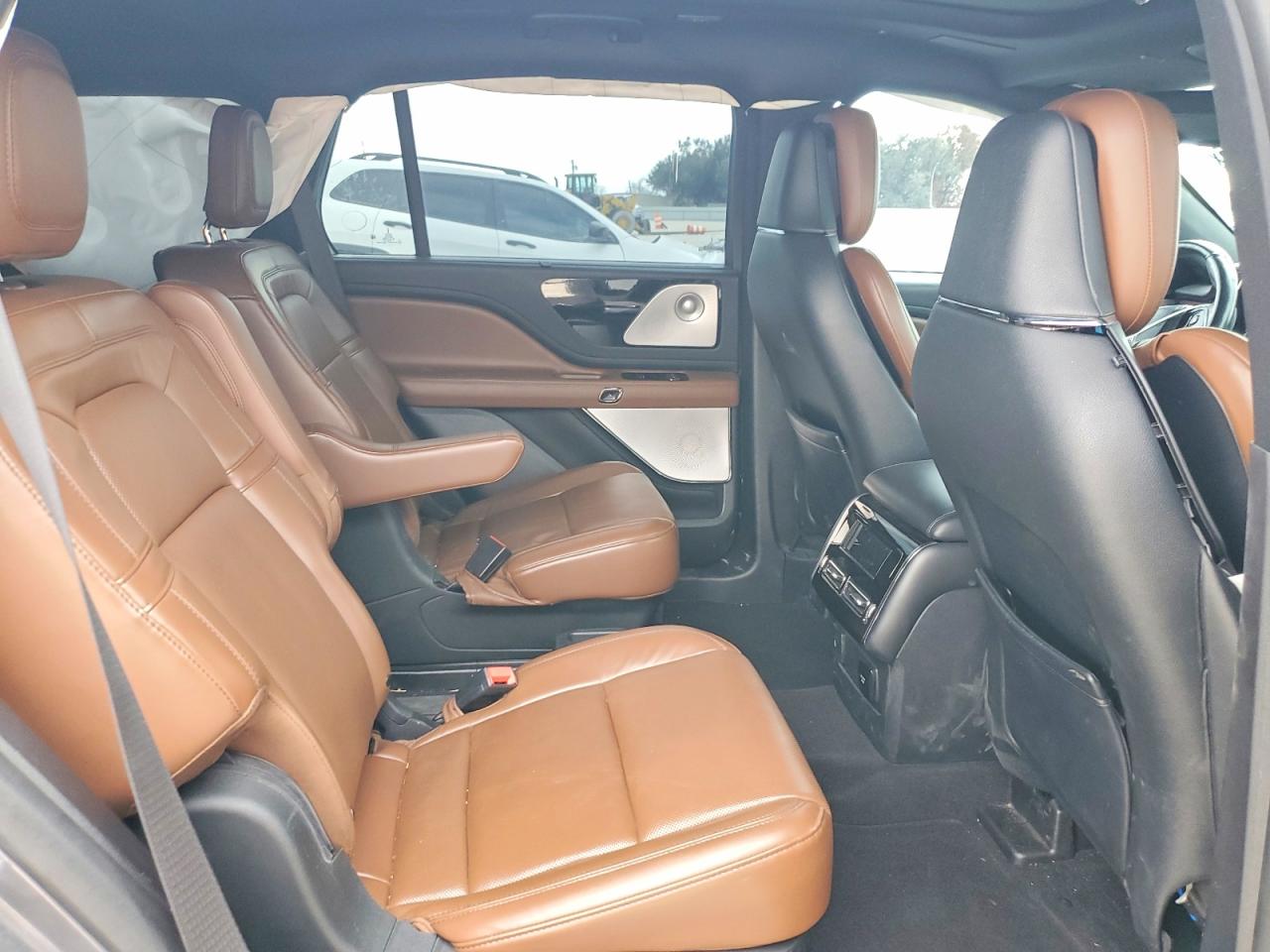 2021 LINCOLN AVIATOR GRAND TOURING photo 11