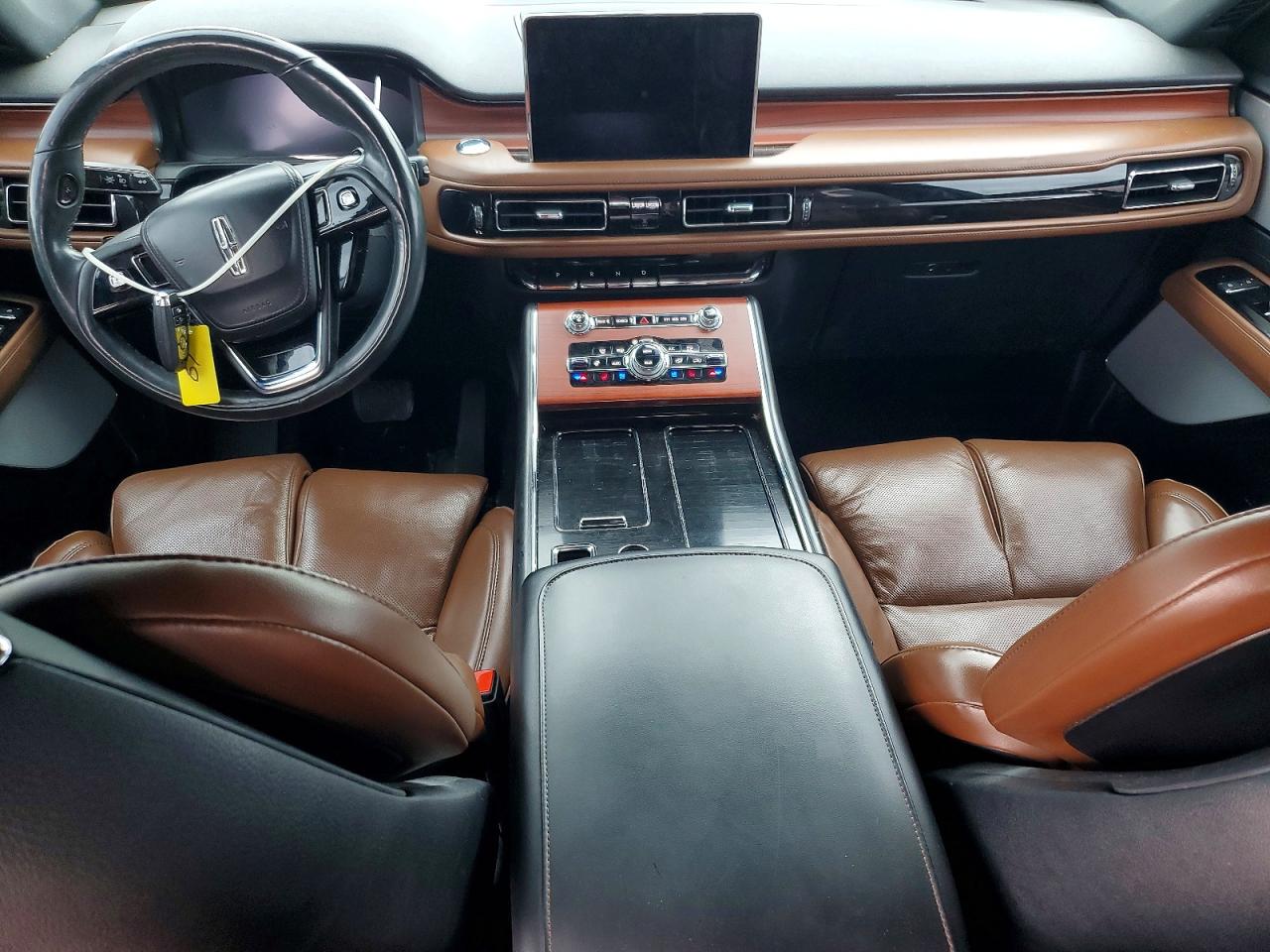 2021 LINCOLN AVIATOR GRAND TOURING photo 8