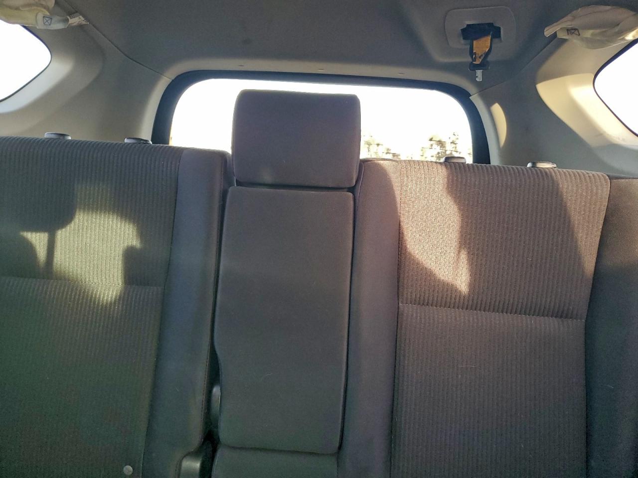 2018 TOYOTA RAV4 LE photo 10