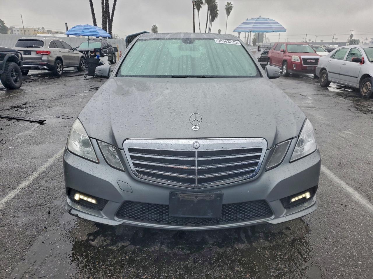 2011 MERCEDES-BENZ E 350 BLUETEC photo 5