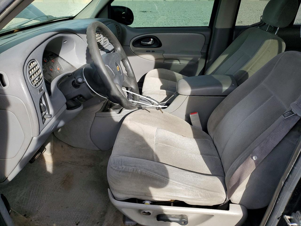 2005 CHEVROLET TRAILBLAZER LS photo 7