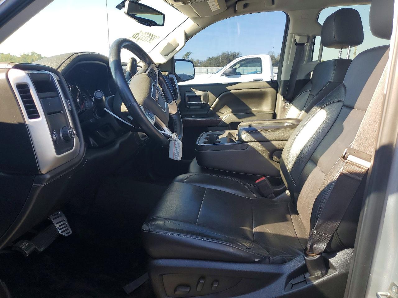 2015 GMC SIERRA C1500 SLE photo 7