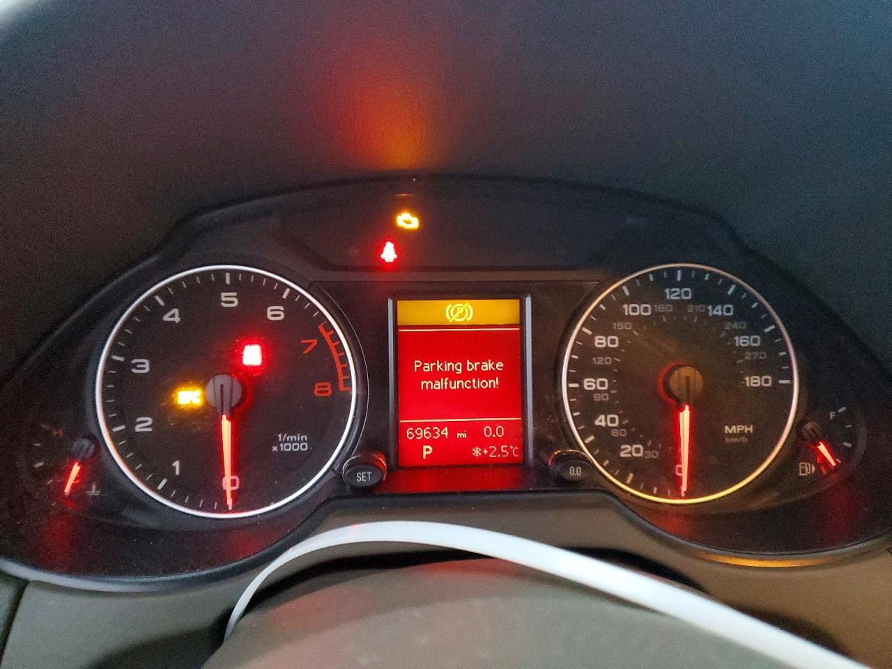 2012 AUDI Q5 PREMIUM photo 9