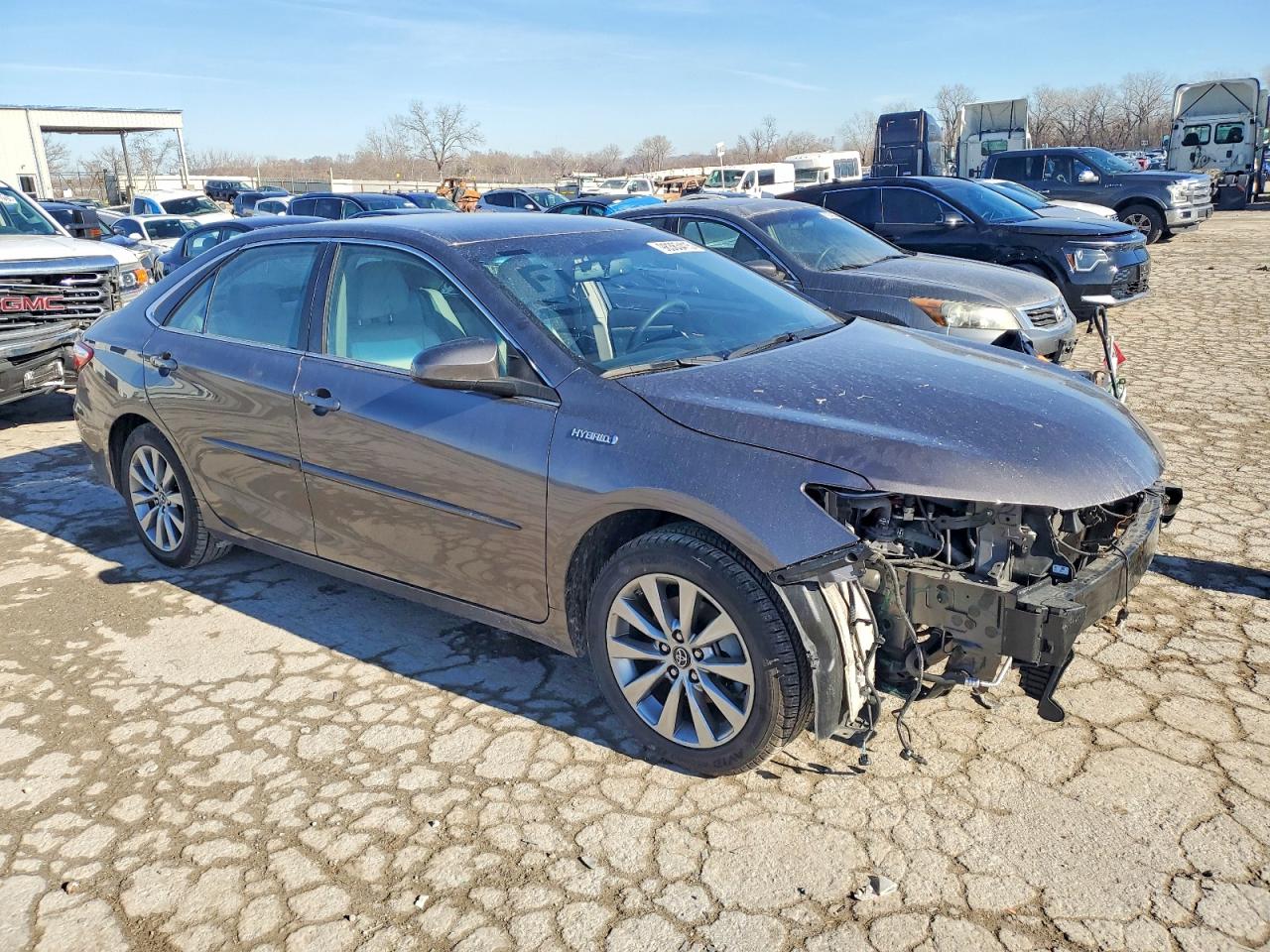 2017 TOYOTA CAMRY HYBRID photo 4