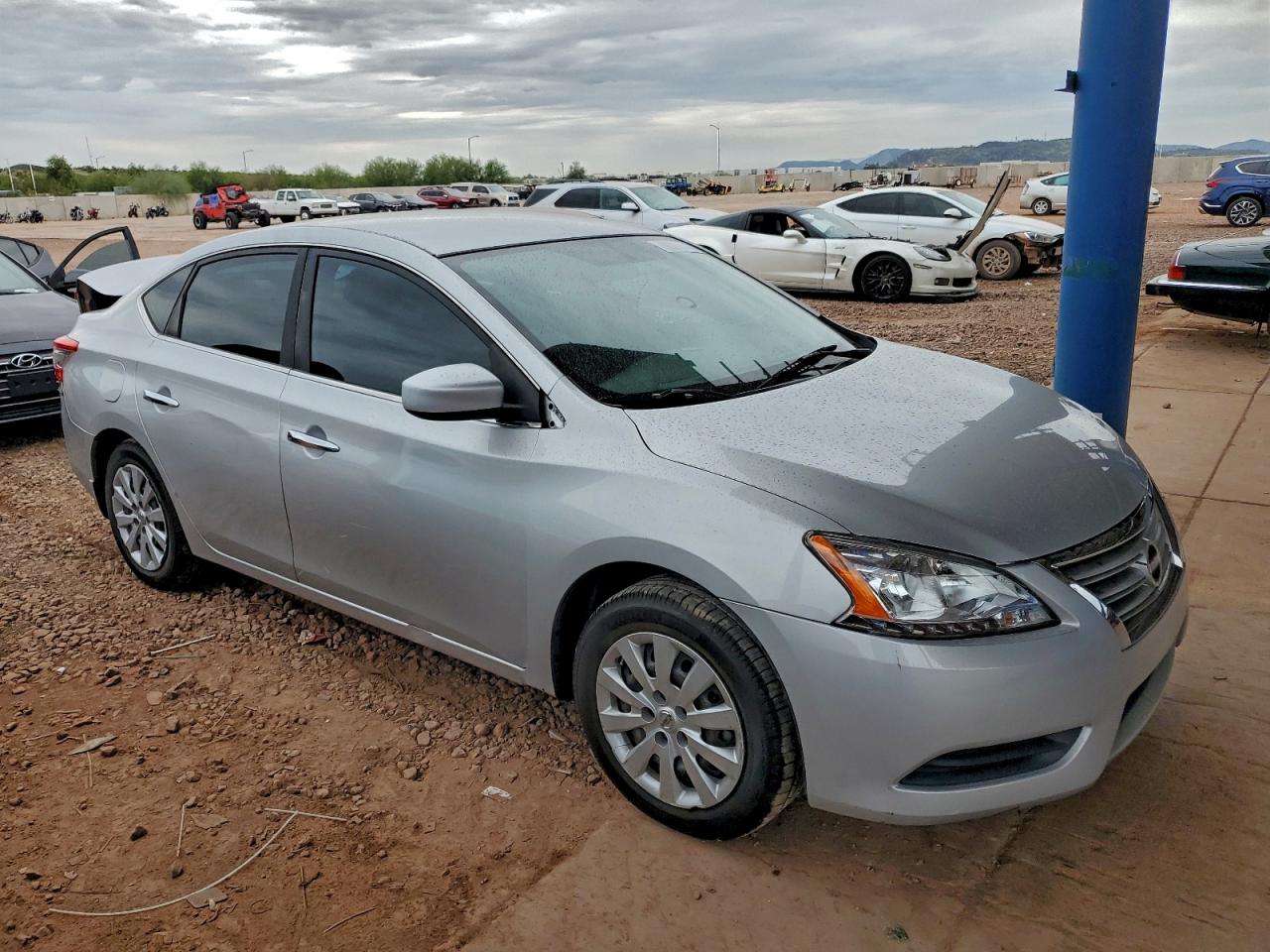 2014 NISSAN SENTRA S photo 4