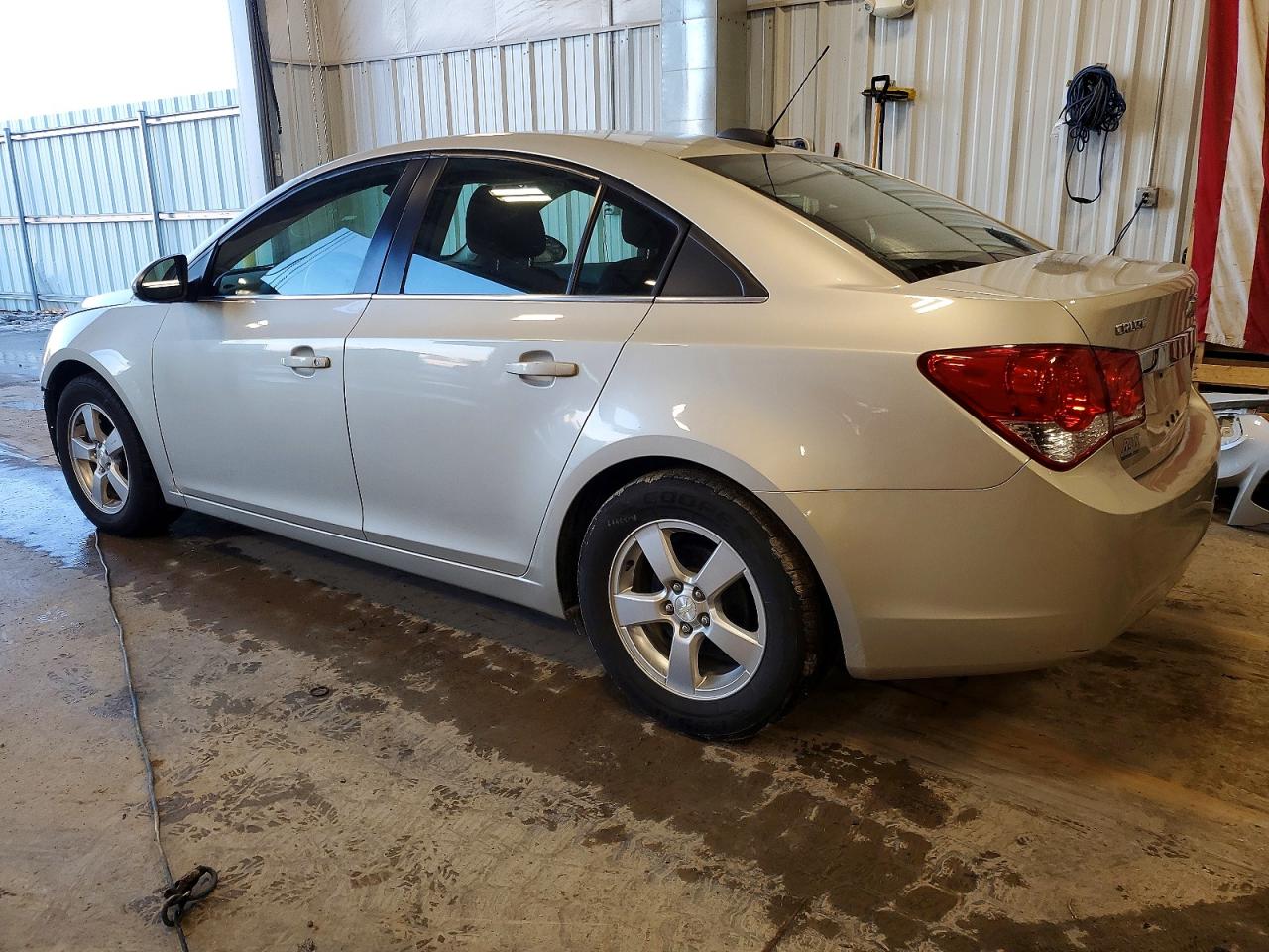 2016 CHEVROLET CRUZE LIMITED LT photo 2