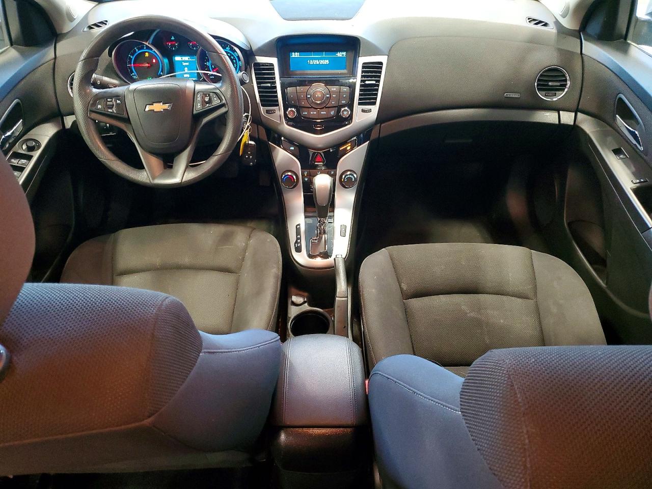 2016 CHEVROLET CRUZE LIMITED LT photo 8