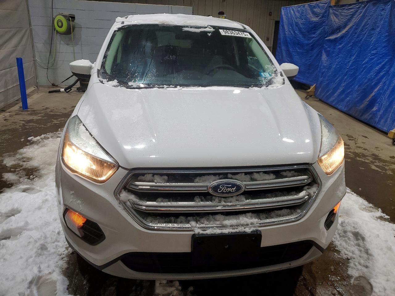 2017 FORD ESCAPE SE photo 5