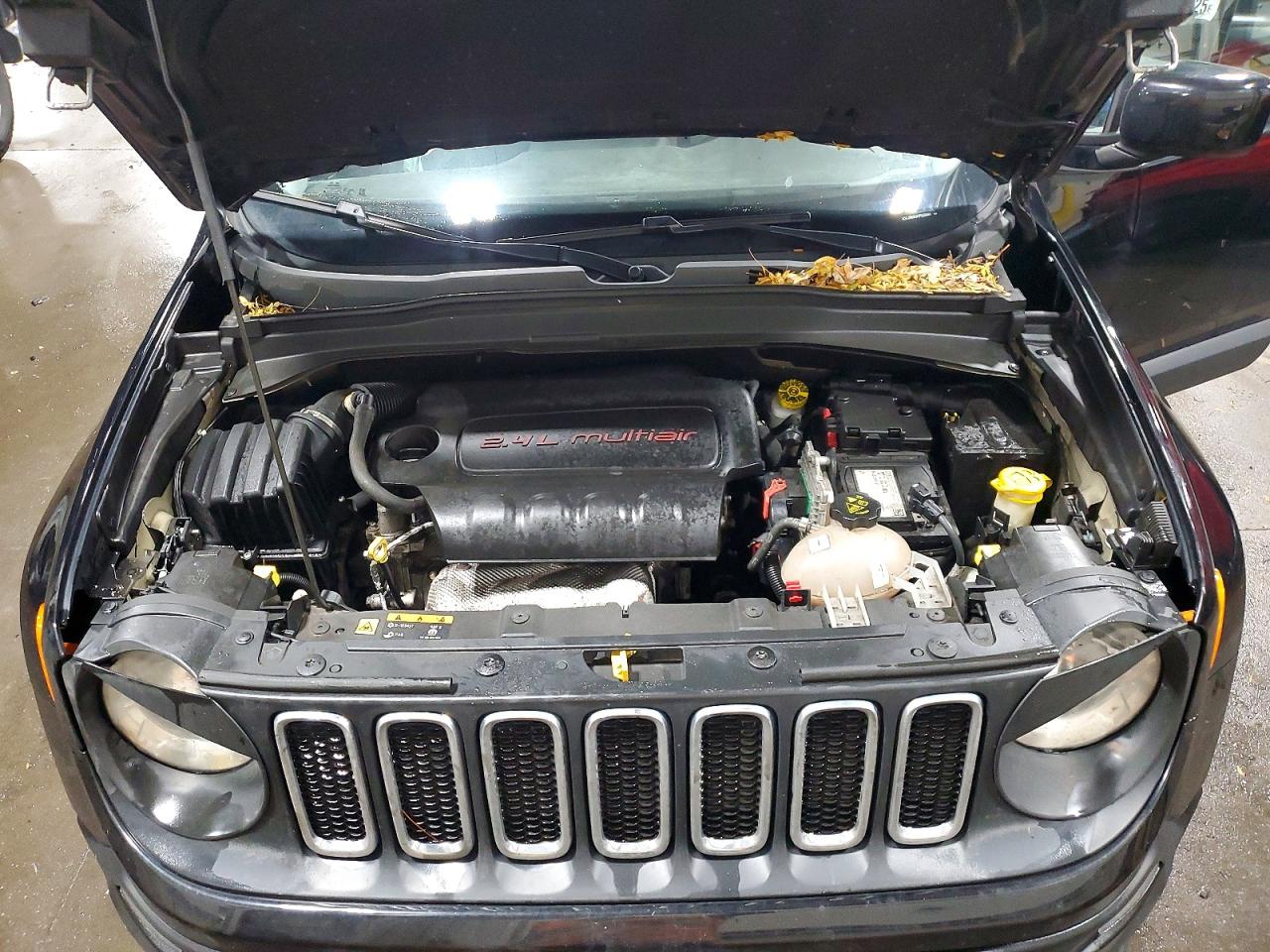 2017 JEEP RENEGADE LATITUDE photo 12