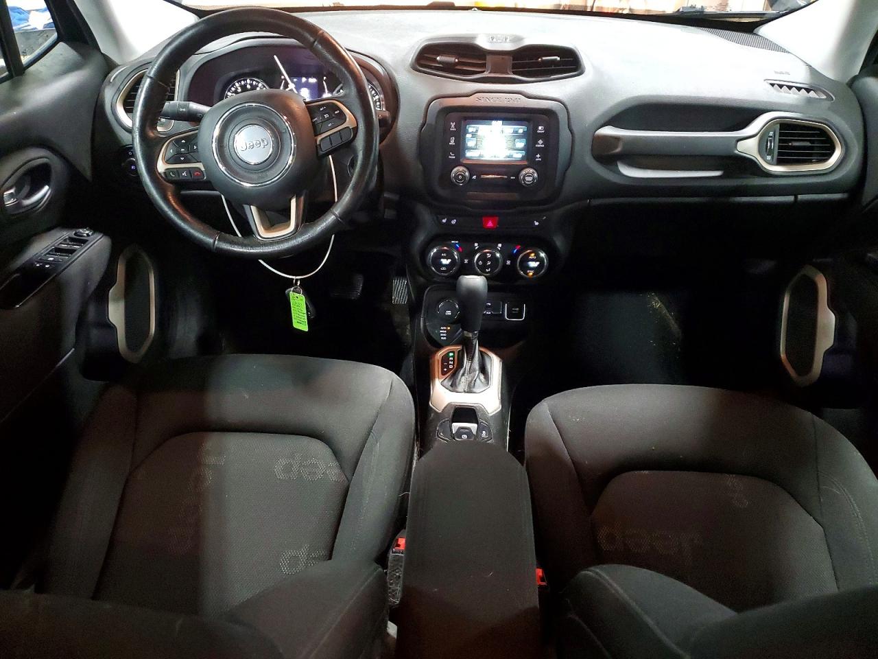 2017 JEEP RENEGADE LATITUDE photo 8
