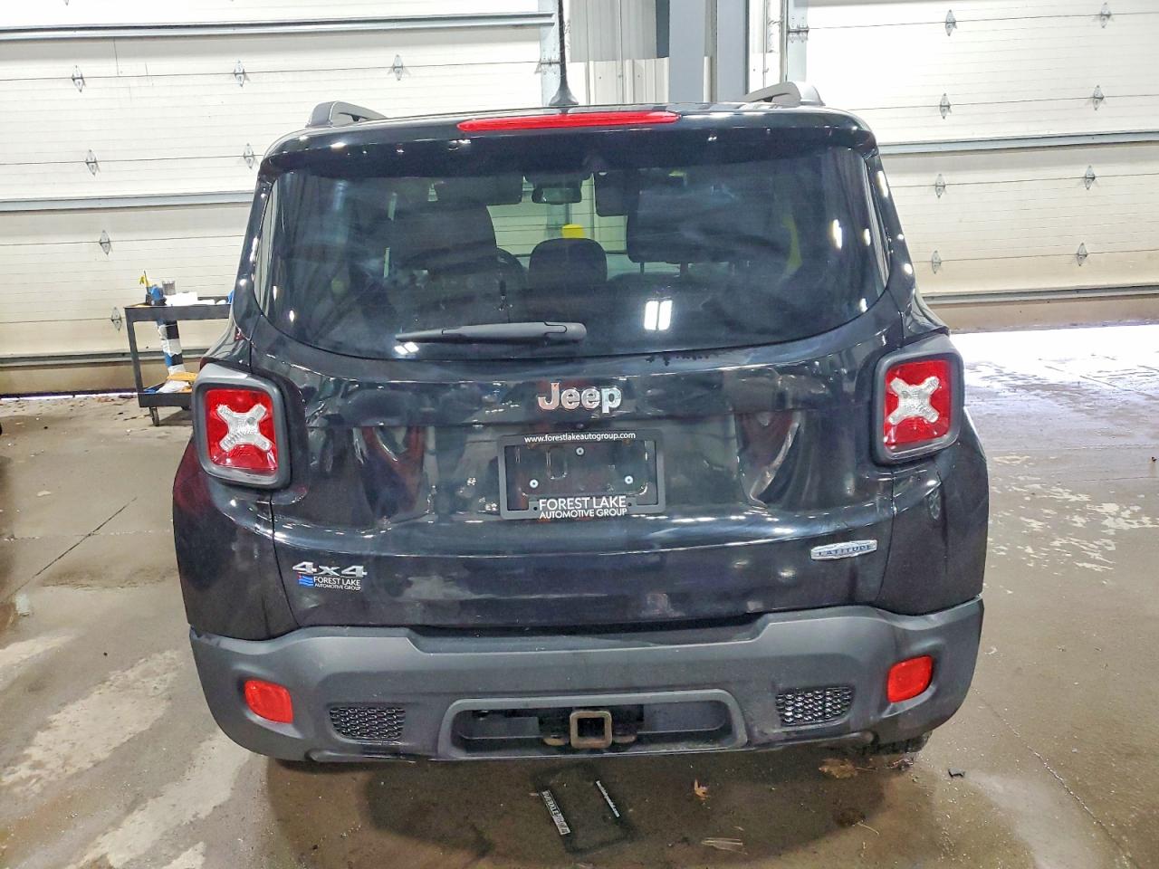 2017 JEEP RENEGADE LATITUDE photo 6