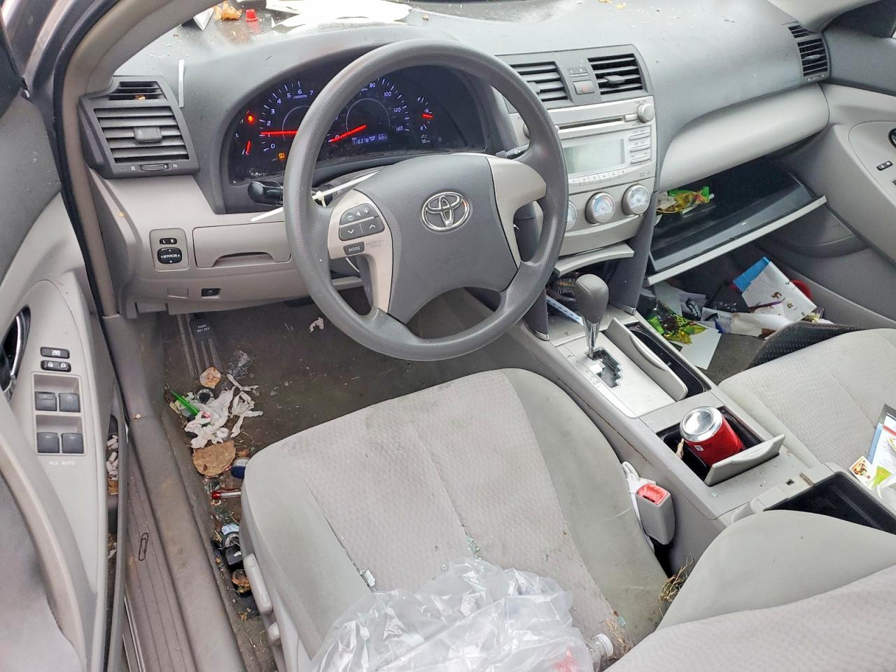 2011 TOYOTA CAMRY BASE photo 8