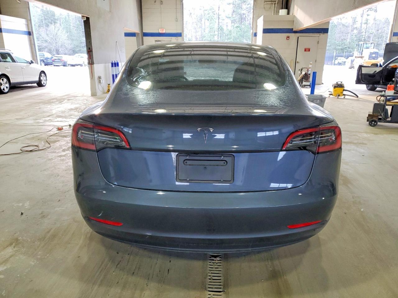 2023 TESLA MODEL 3 photo 6