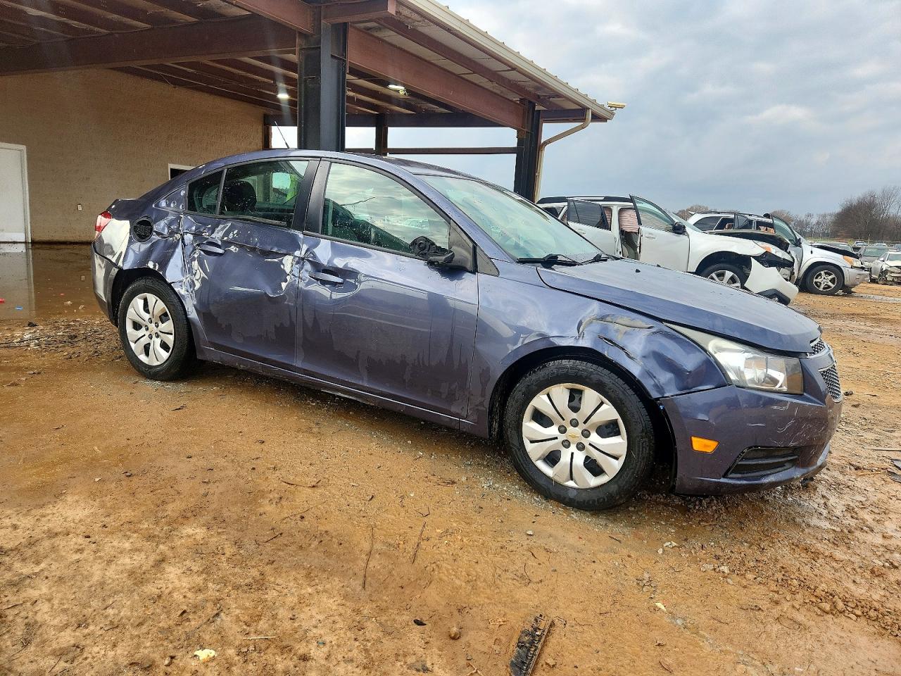 2013 CHEVROLET CRUZE LS photo 4