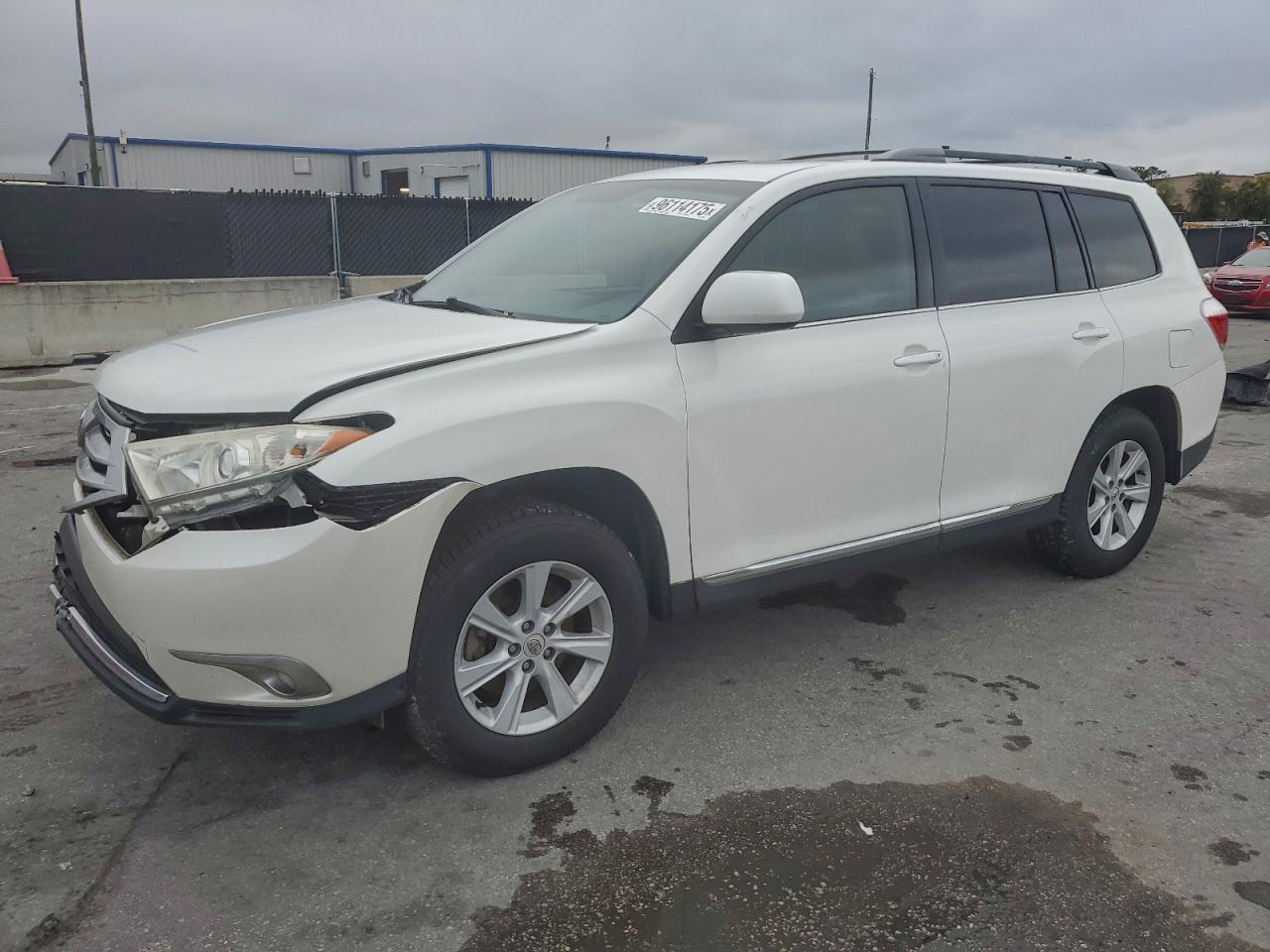 2013 TOYOTA HIGHLANDER