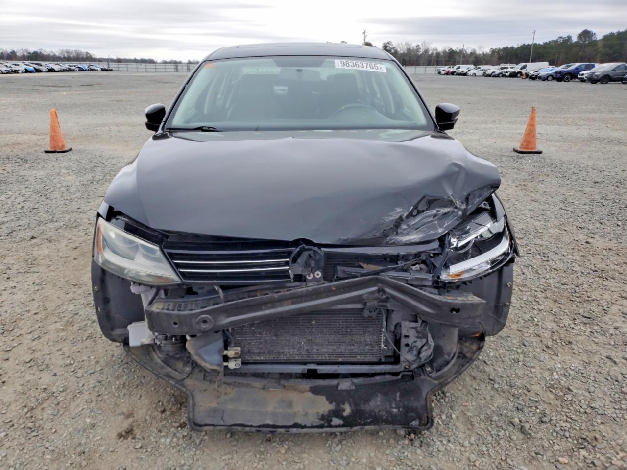 2013 VOLKSWAGEN JETTA SE photo 5