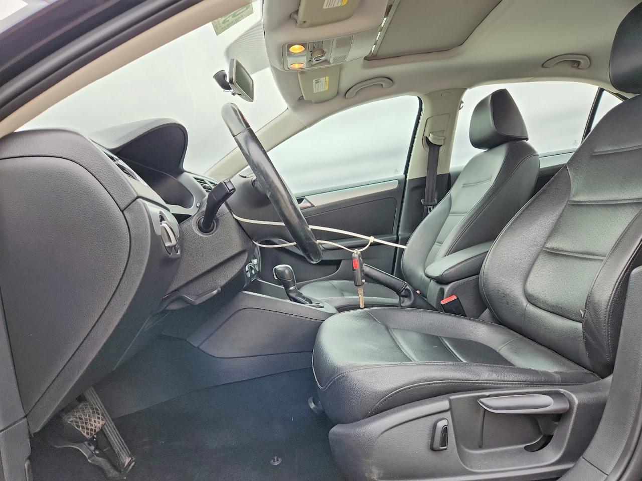 2013 VOLKSWAGEN JETTA SE photo 7