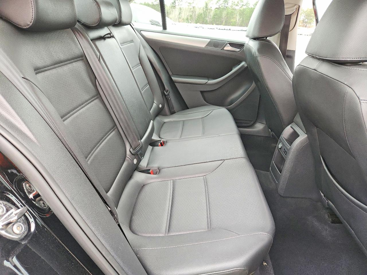 2013 VOLKSWAGEN JETTA SE photo 10