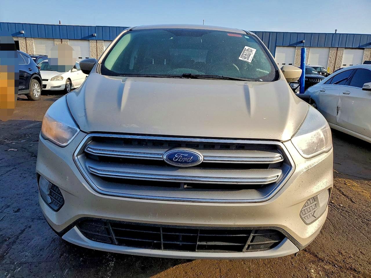 2017 FORD ESCAPE SE photo 5