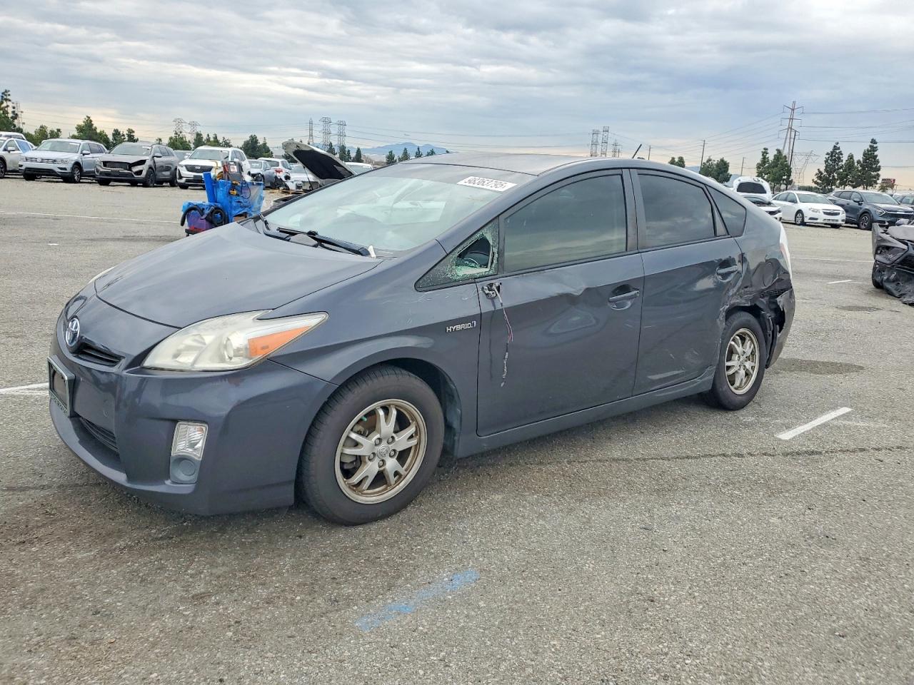 2011 TOYOTA PRIUS