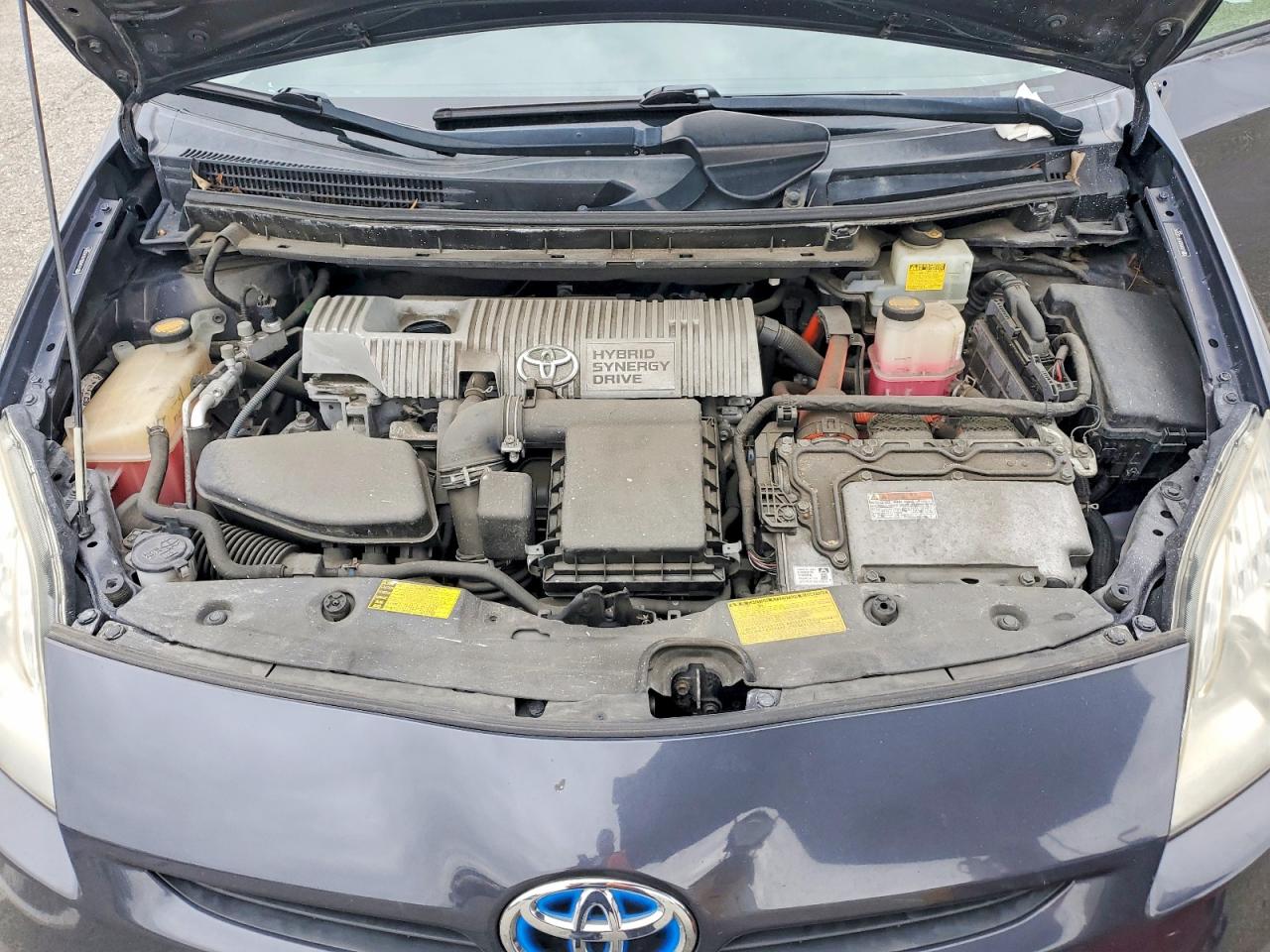 2011 TOYOTA PRIUS photo 11