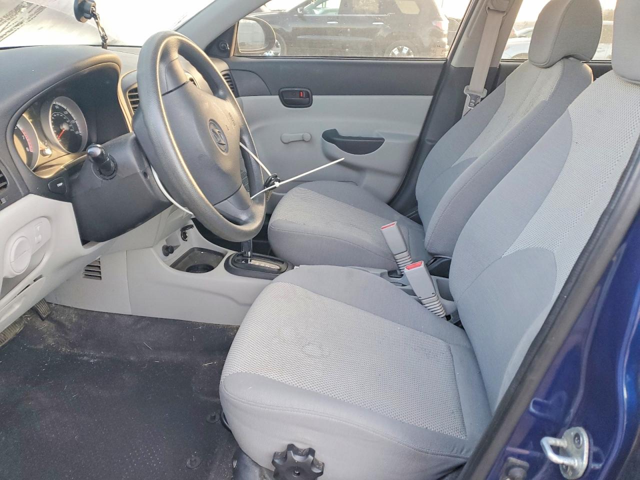 2009 HYUNDAI ACCENT GLS photo 7