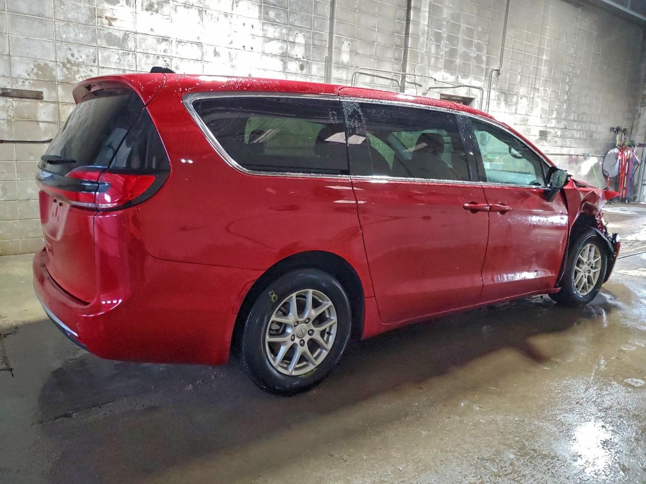 2025 CHRYSLER PACIFICA SELECT photo 3