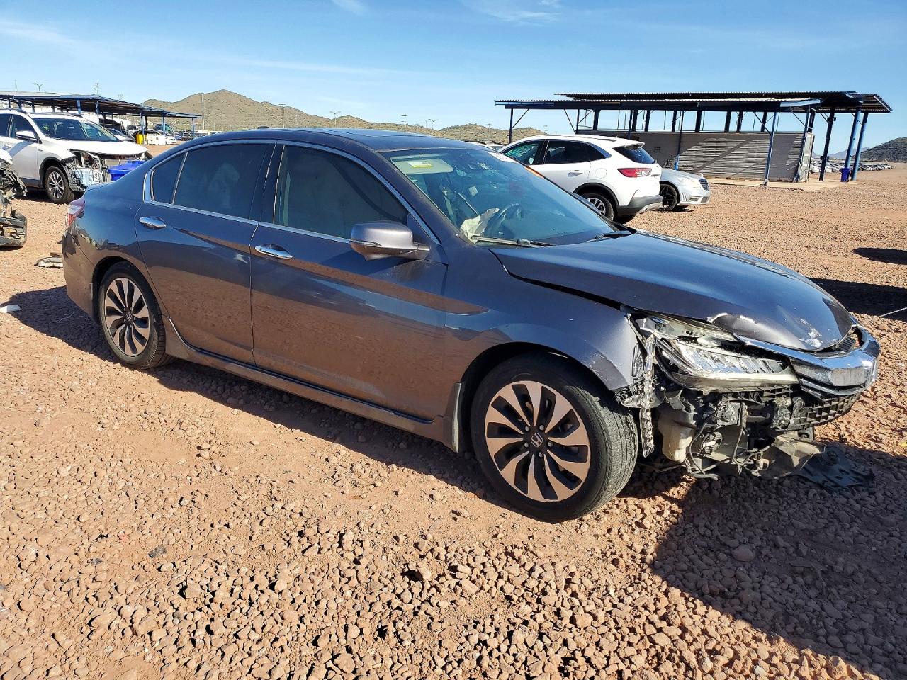 2017 HONDA ACCORD TOURING HYBRID photo 4