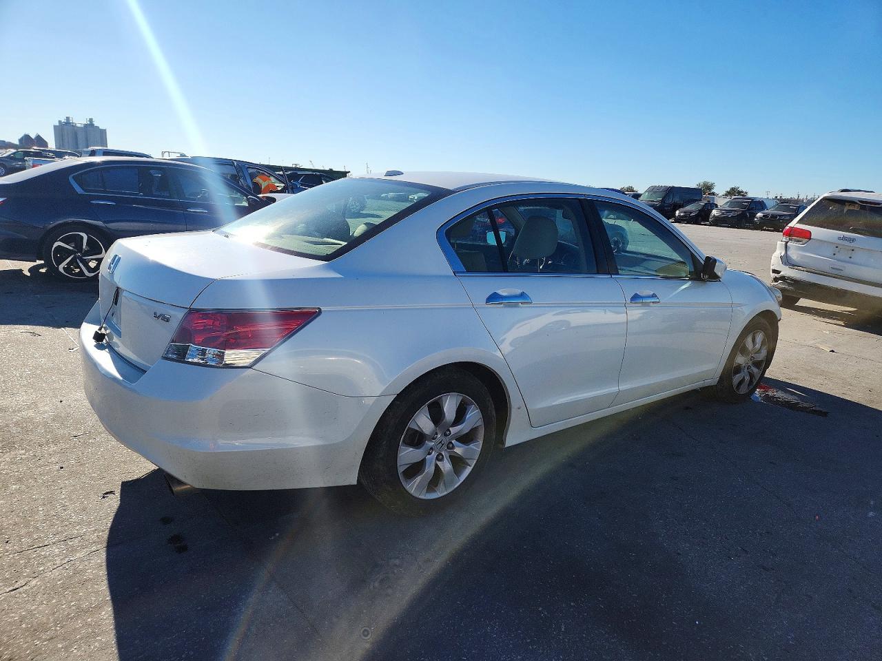 2010 HONDA ACCORD EXL photo 3