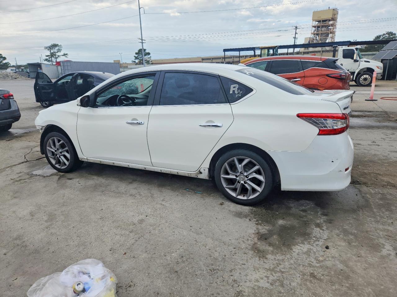 2015 NISSAN SENTRA S photo 2