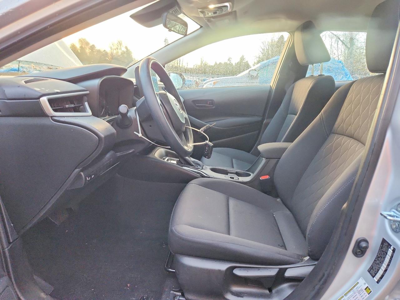 2025 TOYOTA COROLLA LE photo 7