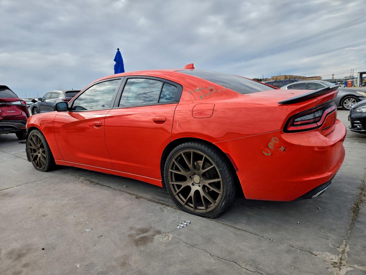 2017 DODGE CHARGER SXT photo 2