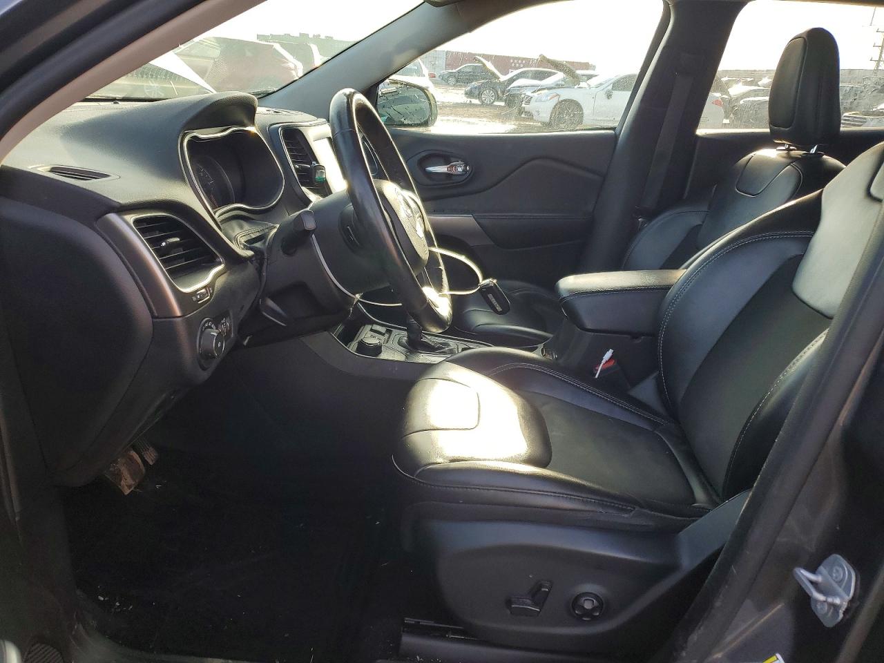 2019 JEEP CHEROKEE LATITUDE PLUS photo 7