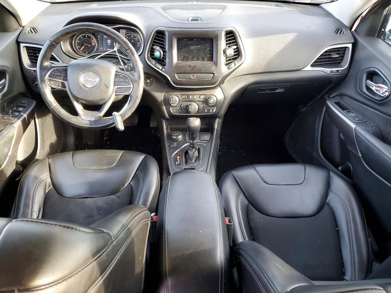 2019 JEEP CHEROKEE LATITUDE PLUS photo 8
