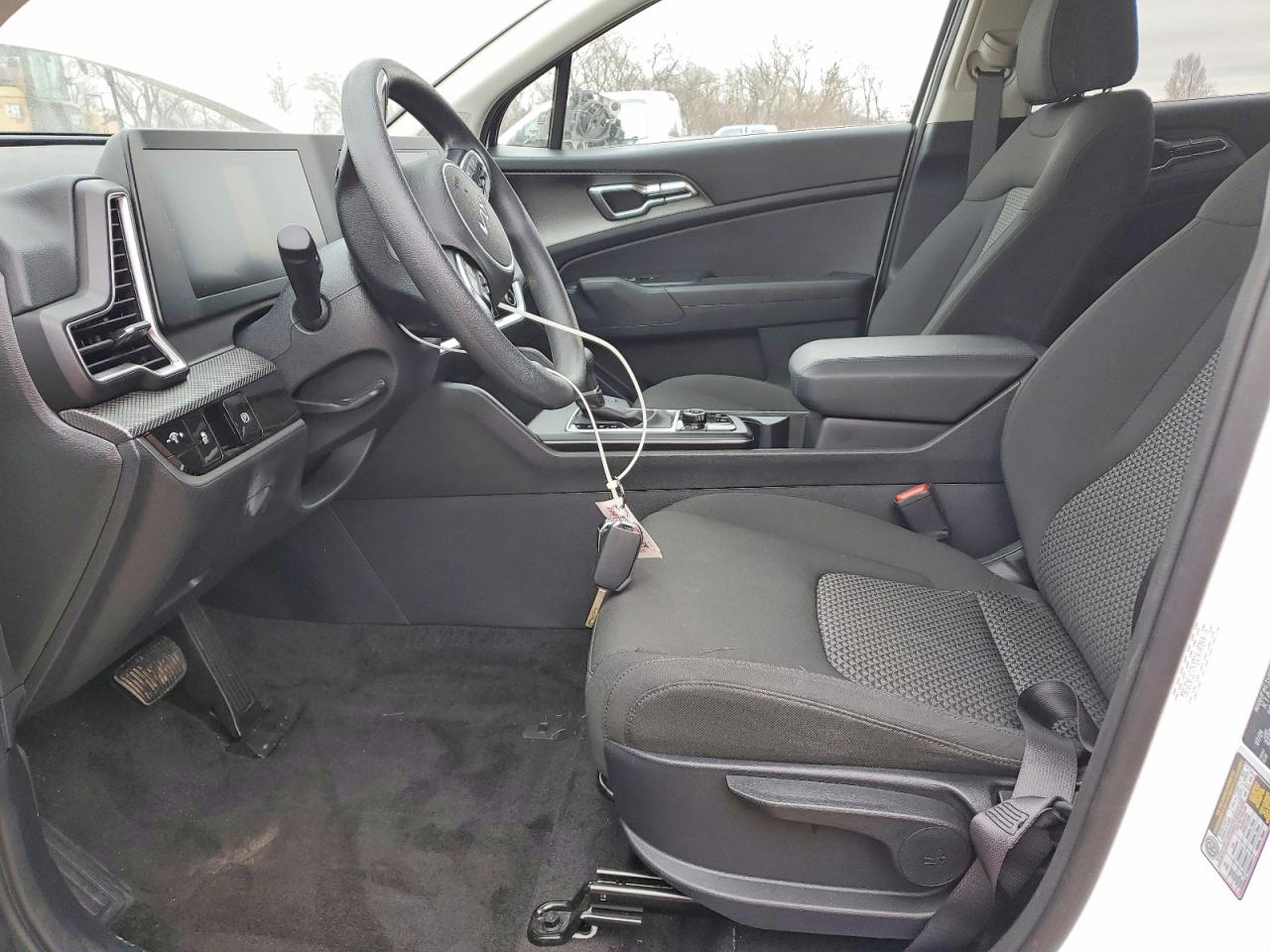 2025 KIA SPORTAGE LX photo 7