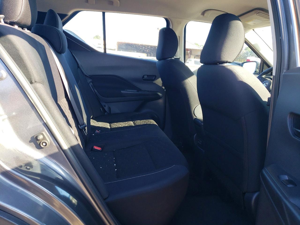 2021 NISSAN KICKS S photo 10