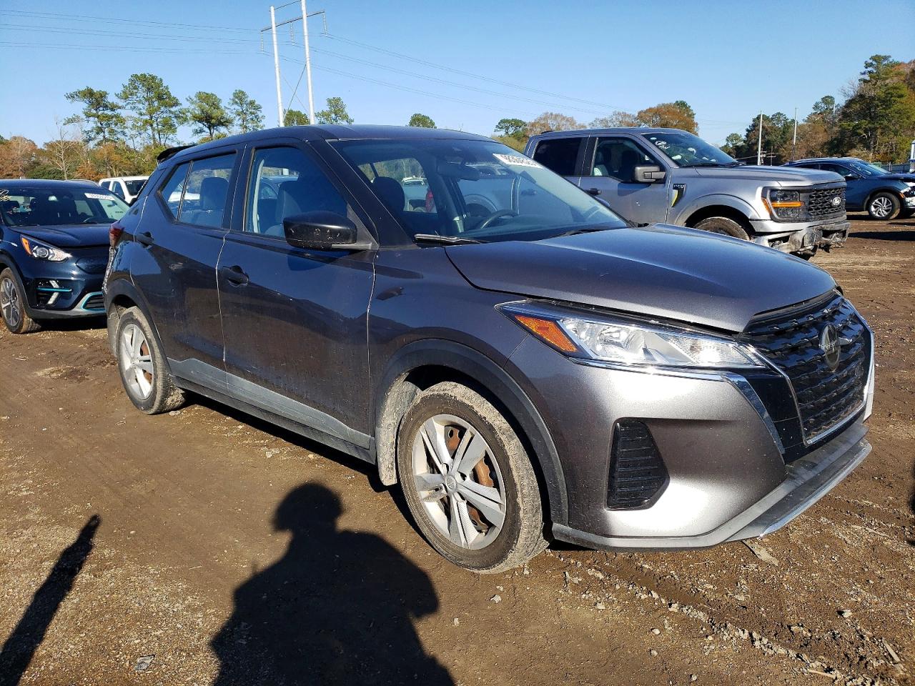 2021 NISSAN KICKS S photo 4