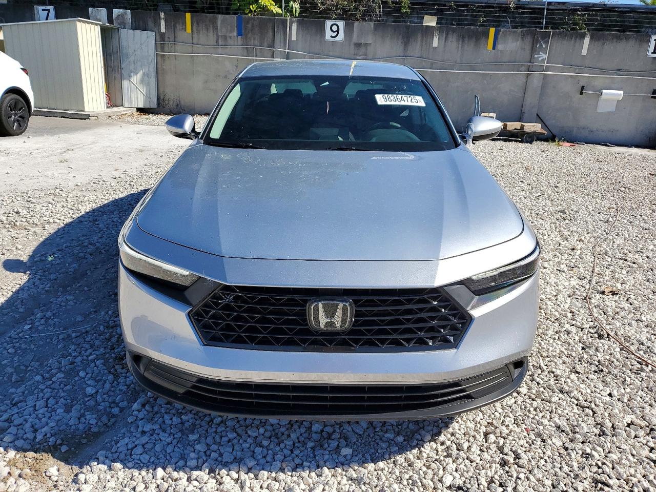 2025 HONDA ACCORD LX photo 5