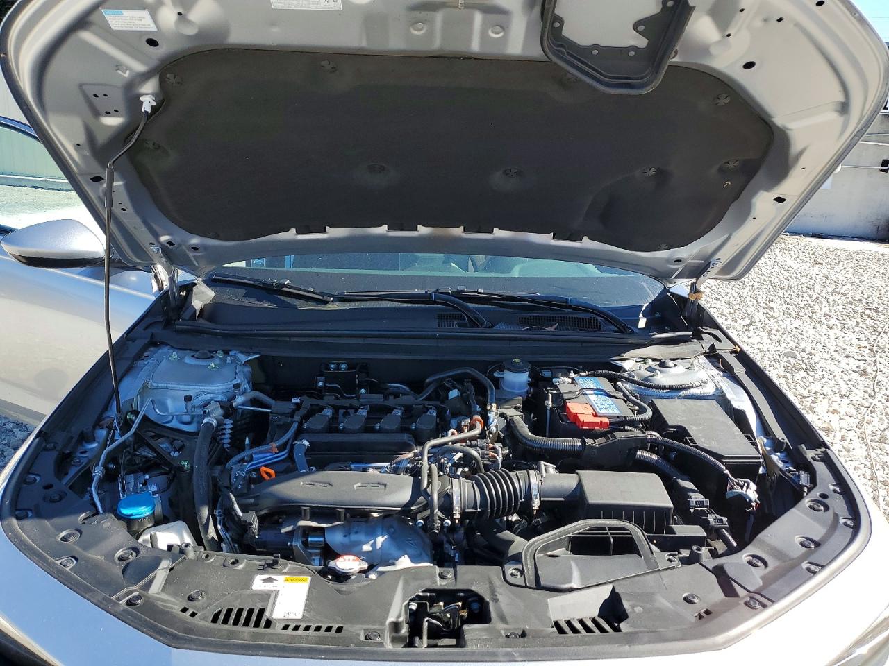2025 HONDA ACCORD LX photo 11
