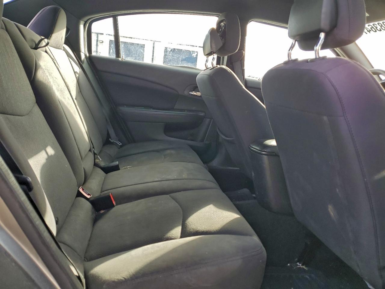 2013 CHRYSLER 200 LX photo 10