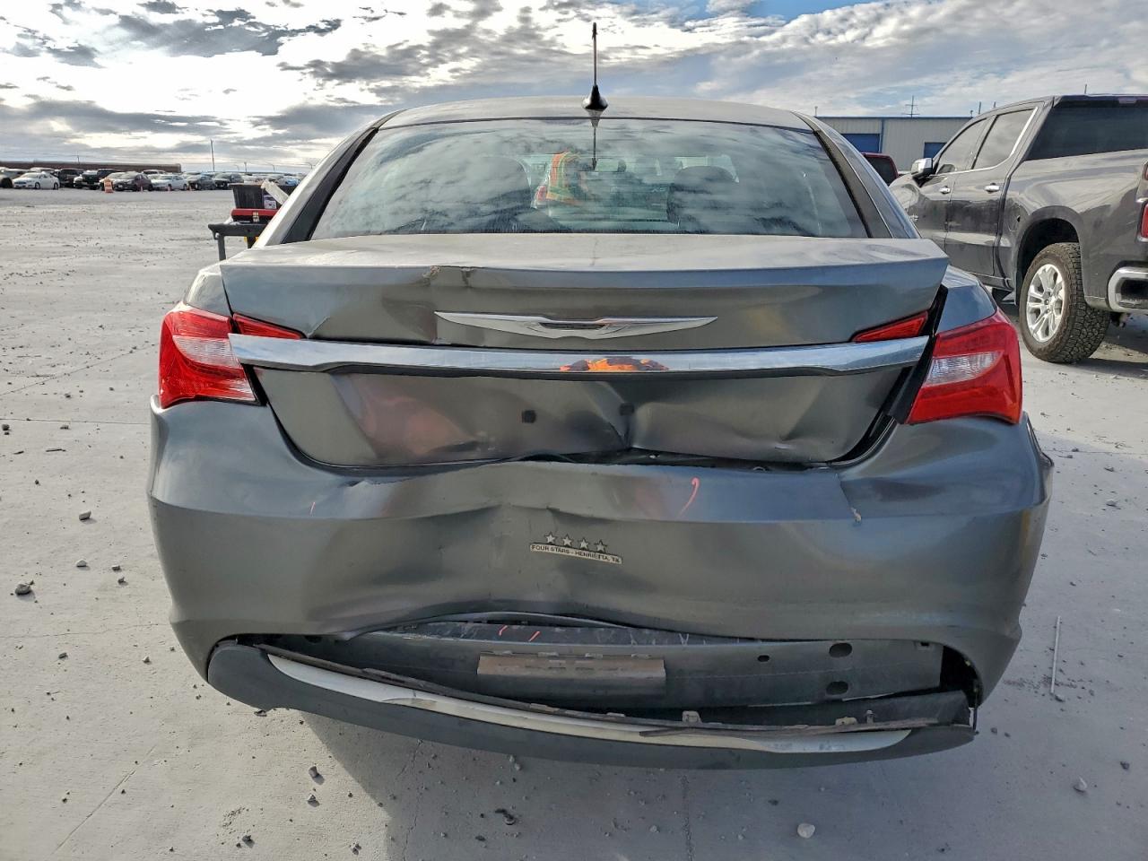 2013 CHRYSLER 200 LX photo 6