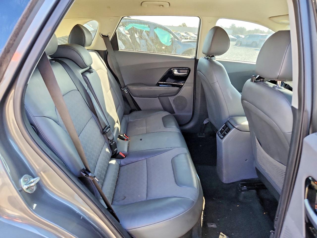 2018 KIA NIRO EX photo 19
